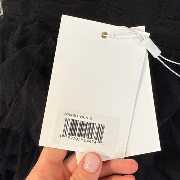 Slaying V-neckline A-line Dress by Mac Duggal - Picture 3 of 6